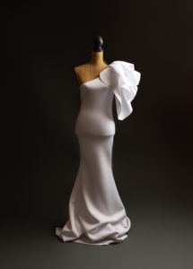White maternity gown at niccole photography