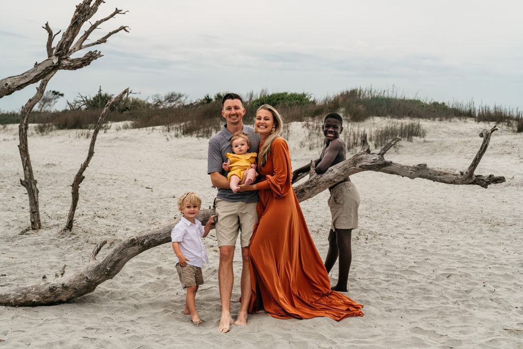 Documentary style photos of family on the beach