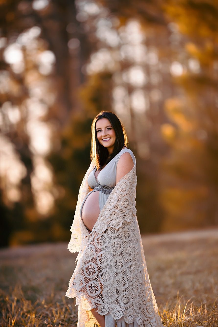 maternity photos with mom outside