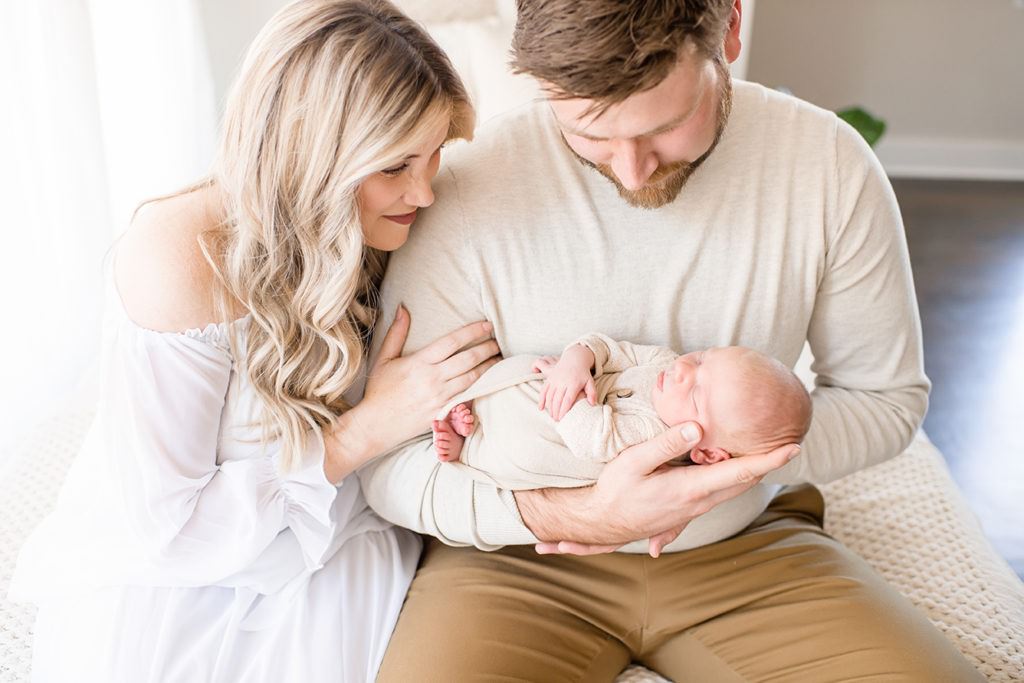 Newborn + family Photos sessions