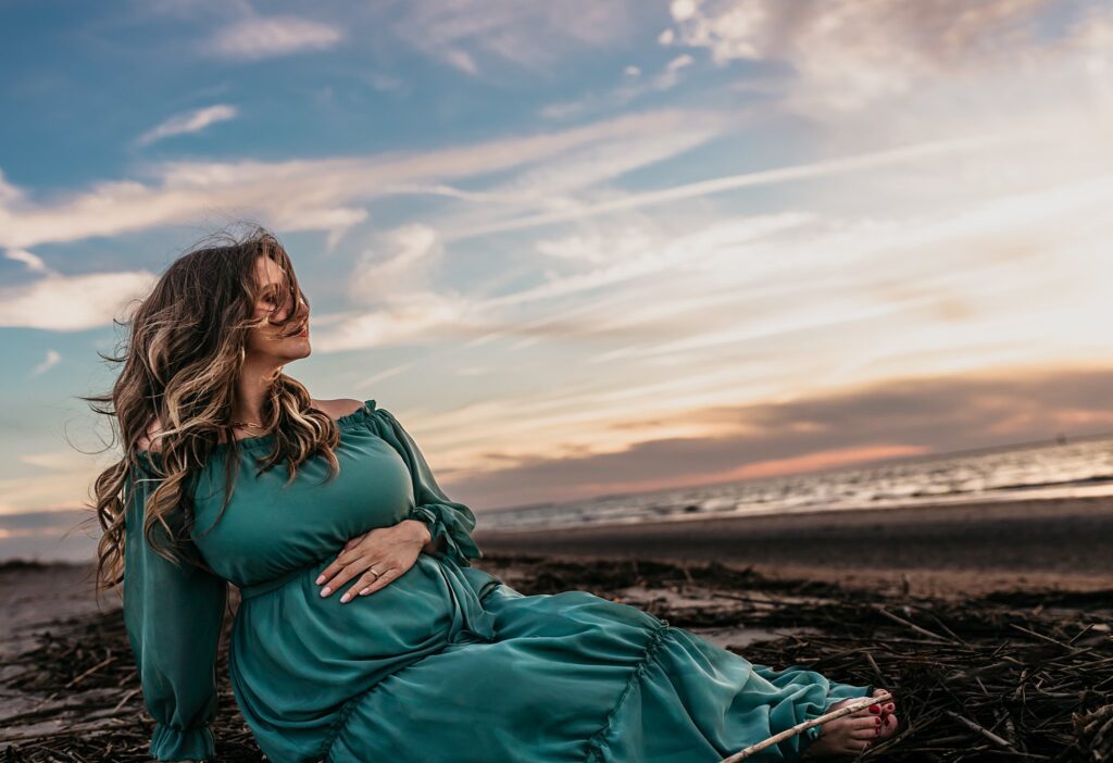 windy maternity photoshoot with Charlotte photographer NicCole Photography